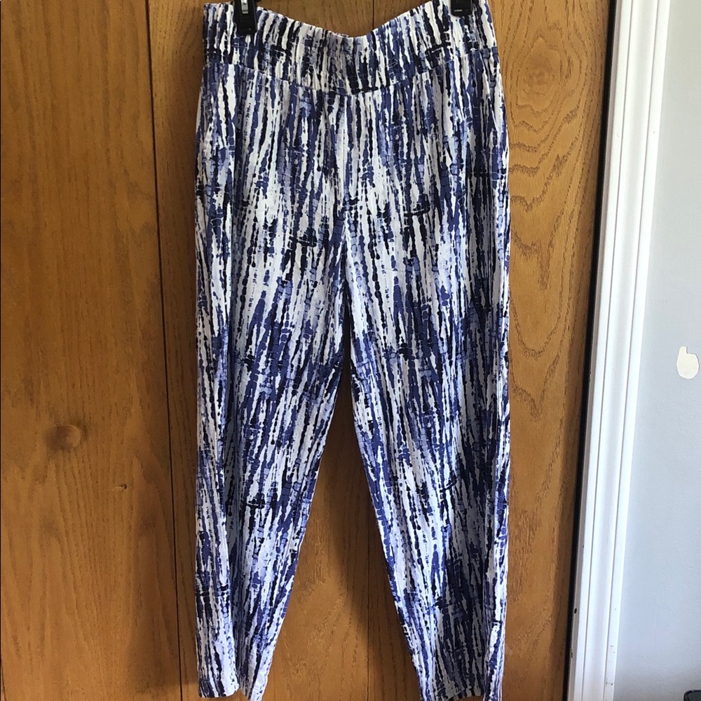Land n Sea Blue & White Patterned  Linen blend Pants Size Medium